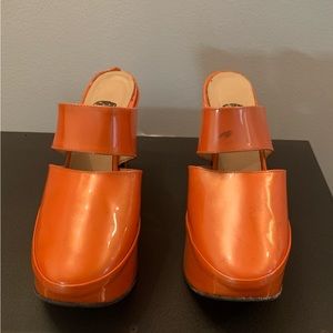 Vintage e f platform sandals